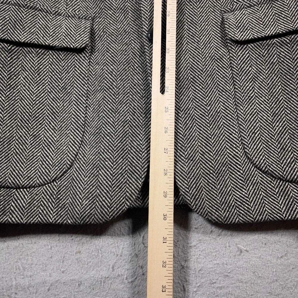 Vintage Herringbone‎ Tweed Blazer Mens 40R Gray Wool Blend Old Money Classic